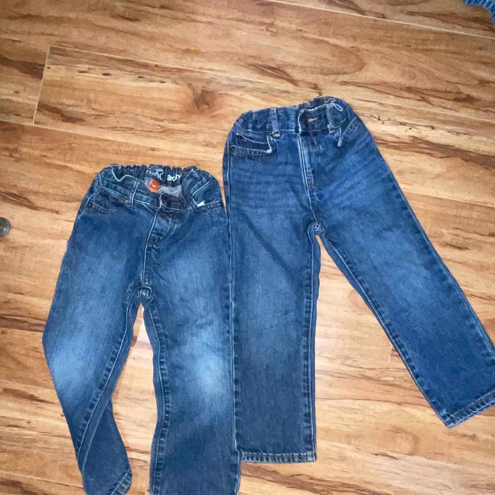 Children’s Place blue jeans adjustable waist Bundle of‎ 2 size 4T